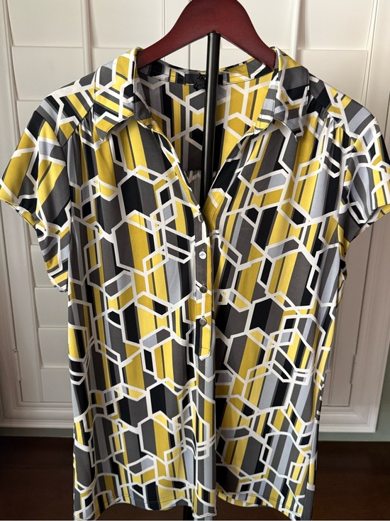 Alfani Tops - Alfani Yellow Black Gray Geometric Print Stretch Blouse